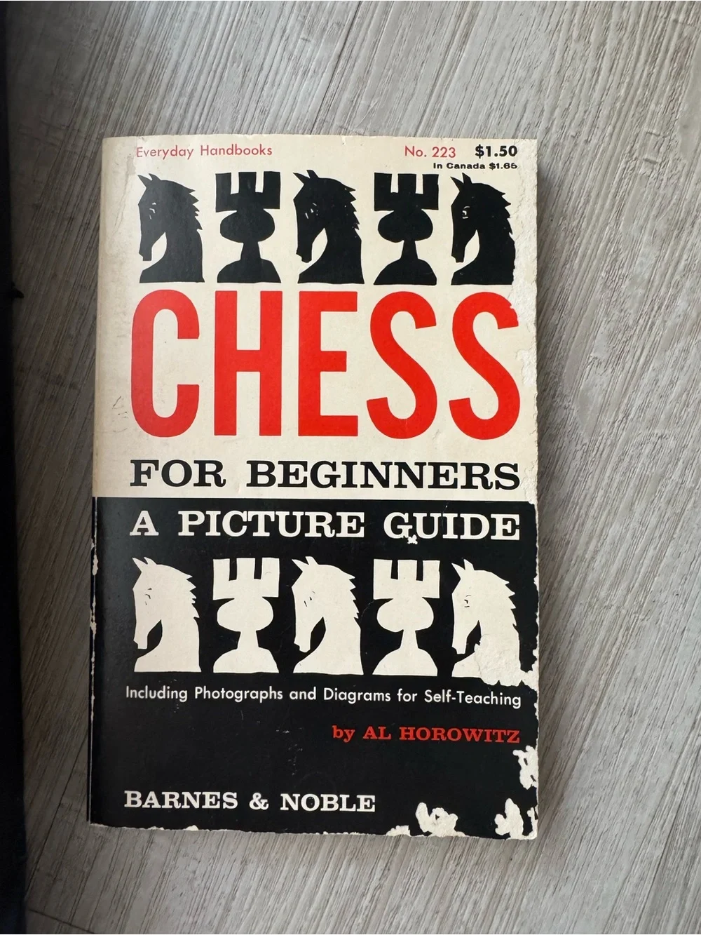 Vintage 1962 Peter Ganine Chess Set – Complete 32 Pieces – Original Box & Book